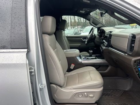 Used 2022 Chevrolet Silverado 1500 LTZ image 15