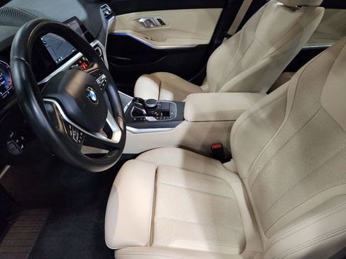 Used 2022 BMW 330i Sedan w/ Driving Assistance Package image 30
