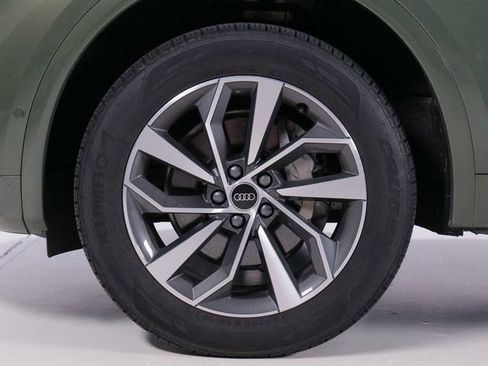 Certified 2025 Audi Q5 Prestige AWD/4WD image 33
