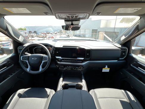 New 2026 Chevrolet Silverado 2500 LTZ w/ LTZ Plus Package AWD/4WD image 10
