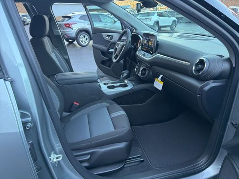 New 2026 Chevrolet Blazer LT image 13