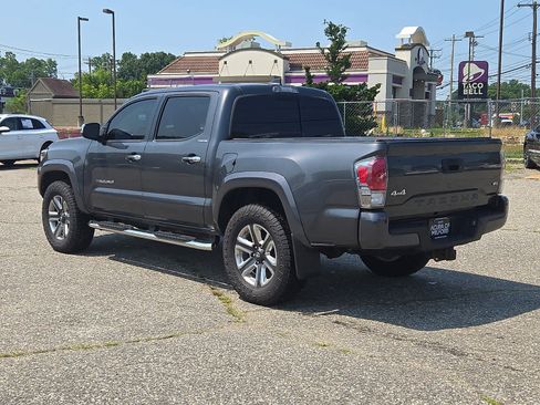 Used 2018 Toyota Tacoma Limited AWD/4WD image 7