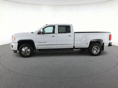Used 2019 GMC Sierra 3500 Denali w/ Duramax Plus Package AWD/4WD image 6