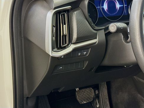 Used 2024 MAZDA CX-90 3.3 Turbo w/ Select Package image 17