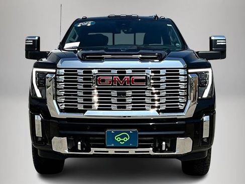 Used 2025 GMC Sierra 3500 Denali w/ Denali Reserve Package AWD/4WD image 2