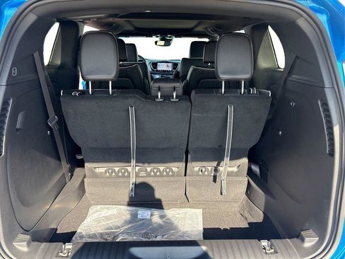 New 2026 Chrysler Pacifica Limited image 11