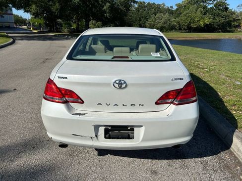Used 2007 Toyota Avalon Limited FWD image 4
