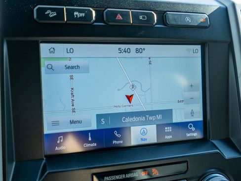 Used 2020 Ford F150 Lariat w/ Equipment Group 502A Luxury AWD/4WD image 33