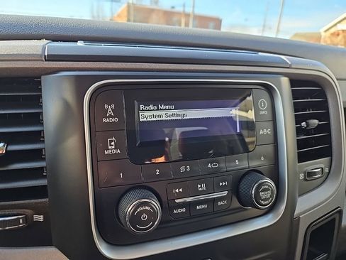 Used 2014 RAM 1500 Express image 29