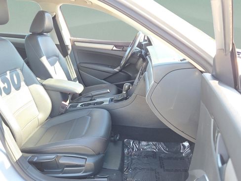 Used 2020 Volkswagen Passat 2.0T SE image 18