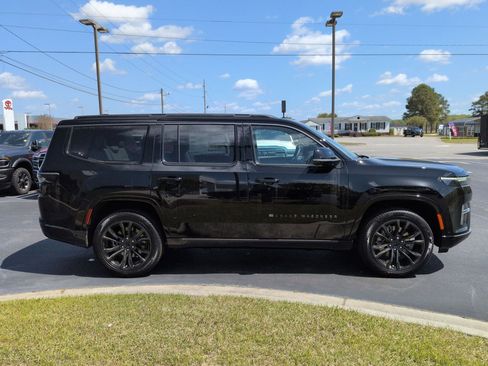 New 2026 Jeep Grand Wagoneer Summit w/ Premium Group III AWD/4WD image 4
