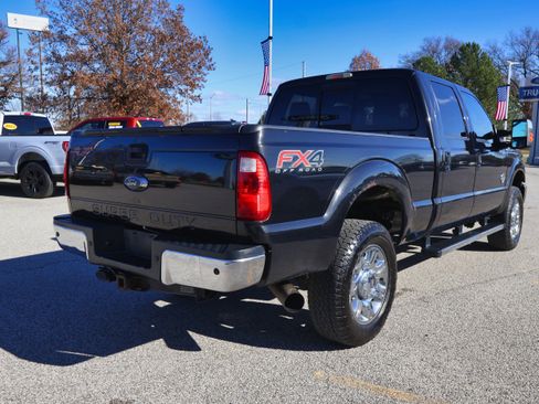 Used 2014 Ford F350 Lariat w/ Lariat Ultimate Package image 5