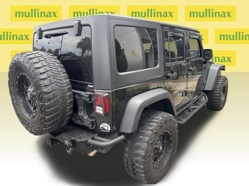 Used 2015 Jeep Wrangler Unlimited Rubicon w/ Connectivity Group AWD/4WD image 2