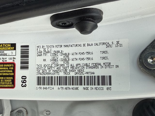 Used 2022 Toyota Tacoma SR5 RWD image 33
