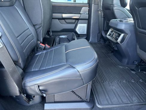 Used 2024 Ford F350 Platinum w/ Tremor Off-Road Package AWD/4WD image 28