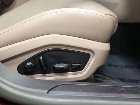 Used 2022 Porsche Taycan 4 Cross Turismo w/ Technology Package image 77