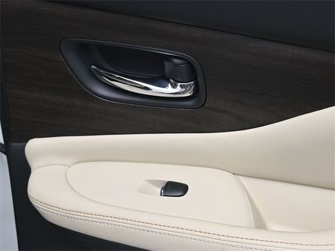 Used 2023 Nissan Murano Platinum w/ Cargo Package image 31