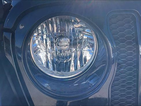 Used 2019 Jeep Wrangler Unlimited Sport image 10