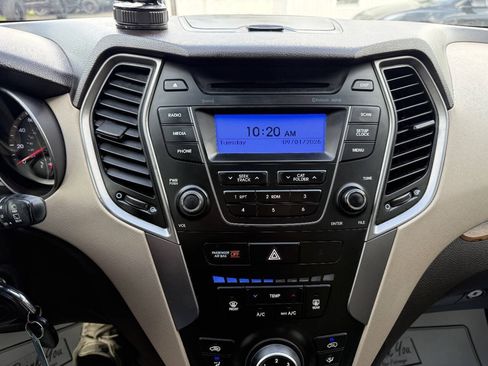 Used 2014 Hyundai Santa Fe Sport FWD image 17