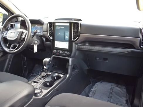 Used 2025 Ford Ranger XLT w/ FX4 Off-Road Package AWD/4WD image 12