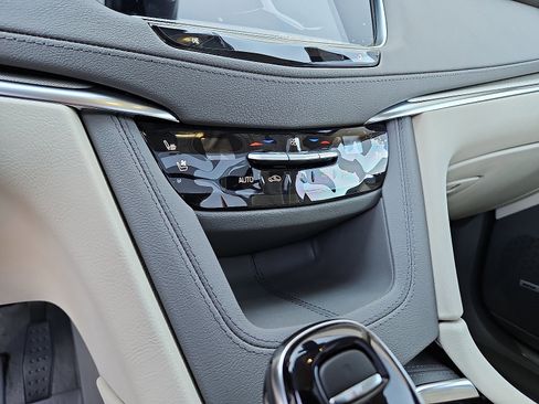 New 2026 Cadillac XT5 Premium Luxury w/ Driver Assist Package image 19