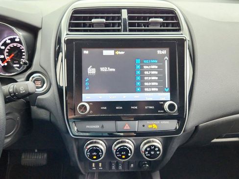 Used 2025 Mitsubishi Outlander Sport AWD image 30