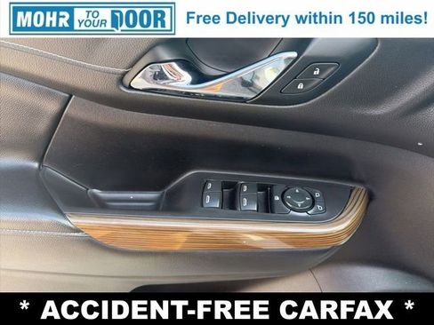 Used 2019 GMC Acadia SLE w/ LPO, Floor Liner Package FWD image 11