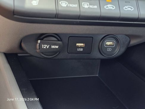 Used 2023 Hyundai Elantra Blue FWD image 23
