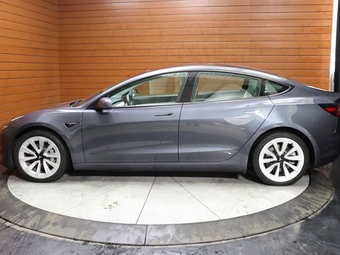 Used 2022 Tesla Model 3 Long Range image 62