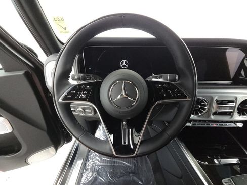 Certified 2025 Mercedes-Benz G 580 w/ Manufactur Interior Package image 12