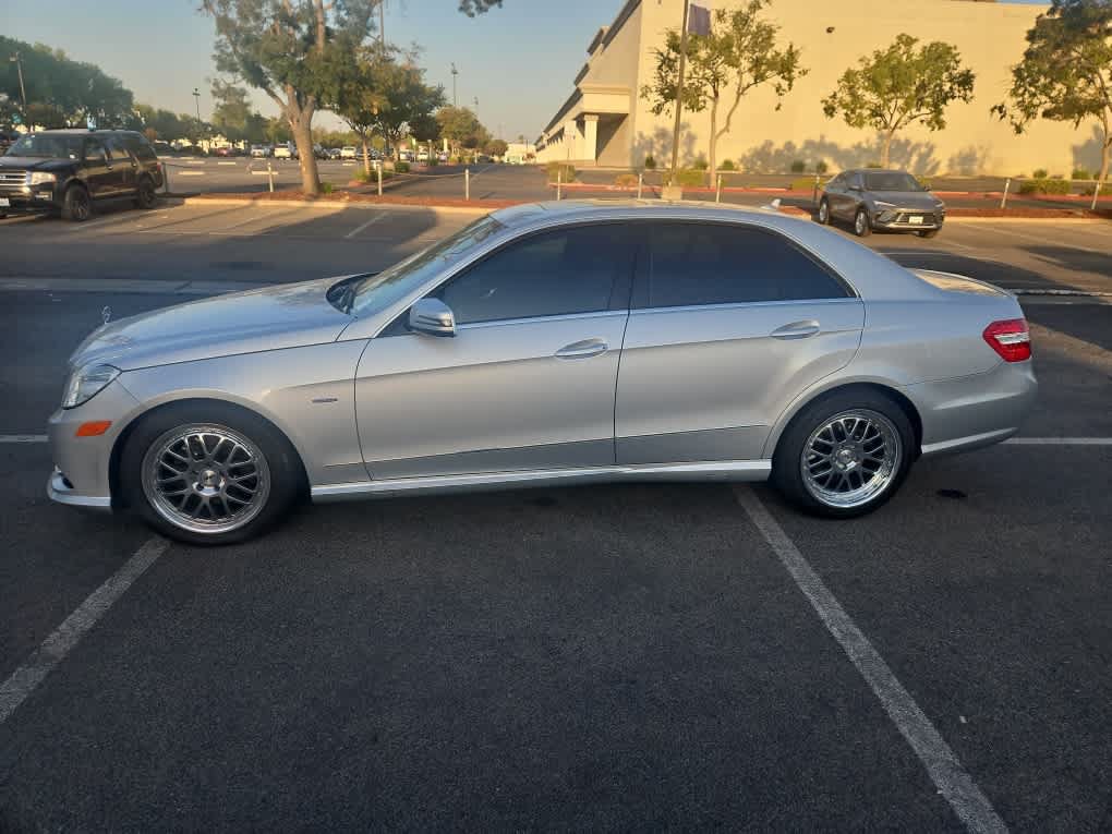 Used 2012 Mercedes-Benz E 350 Sedan image 4