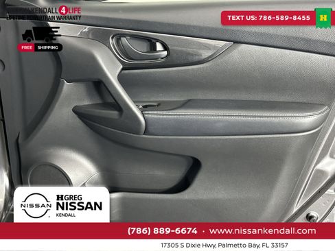 Used 2020 Nissan Rogue S image 34