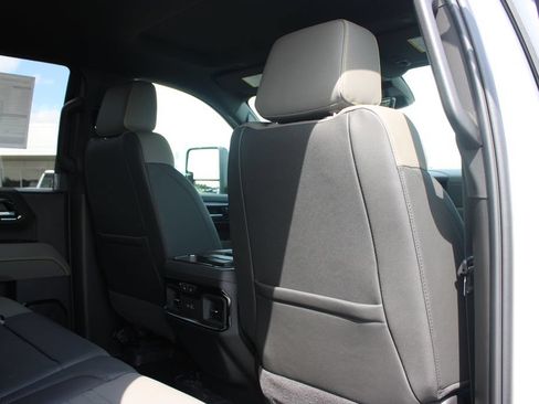 New 2026 Chevrolet Silverado 2500 ZR2 w/ LPO, Dark Essentials Package AWD/4WD image 37