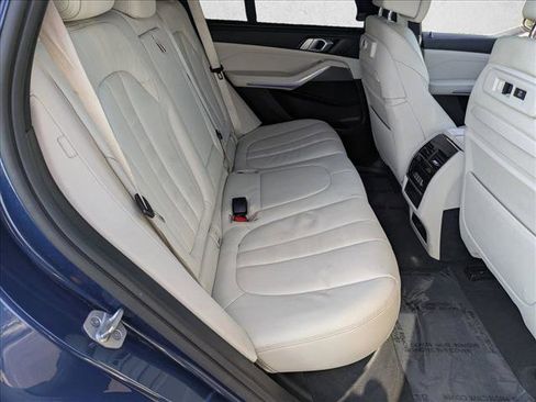 Used 2021 BMW X5 sDrive40i w/ M Sport Package image 19