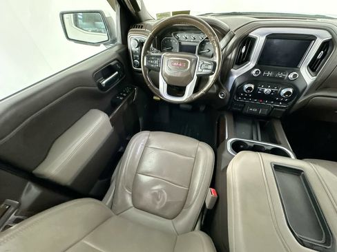 Used 2019 GMC Sierra 1500 SLT w/ SLT Premium Plus Package AWD/4WD image 9