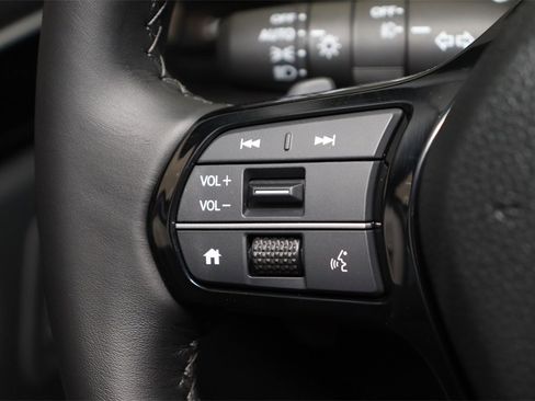 New 2025 Honda Pilot Touring image 18