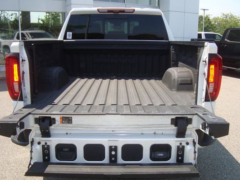 Used 2024 GMC Sierra 1500 Denali w/ Technology Package image 5