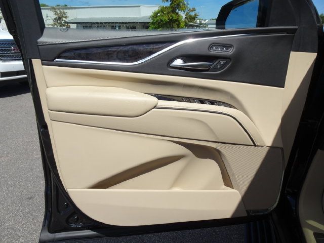 Used 2022 Cadillac Escalade Premium Luxury w/ Performance Package AWD/4WD image 12