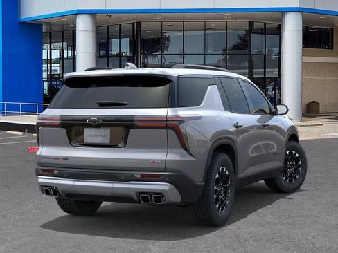 New 2027 Chevrolet Traverse Z71 w/ Enhanced Driving Package AWD/4WD image 4