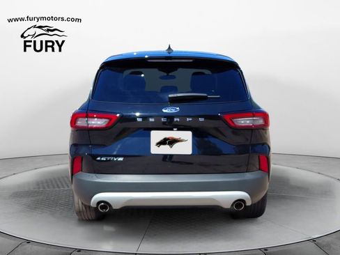 Used 2023 Ford Escape Active w/ Cold Weather Package FWD image 4