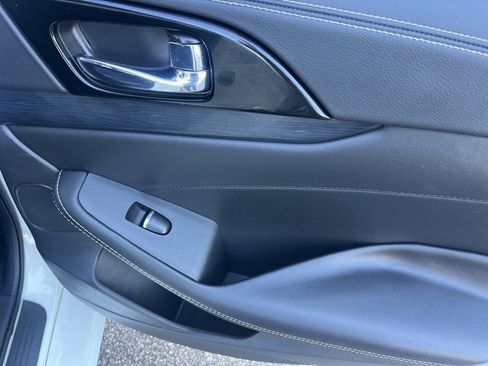 Used 2022 Nissan Maxima Platinum w/ Sport Mat Group image 25