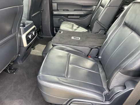 Certified 2024 Ford Expedition XLT AWD/4WD image 18