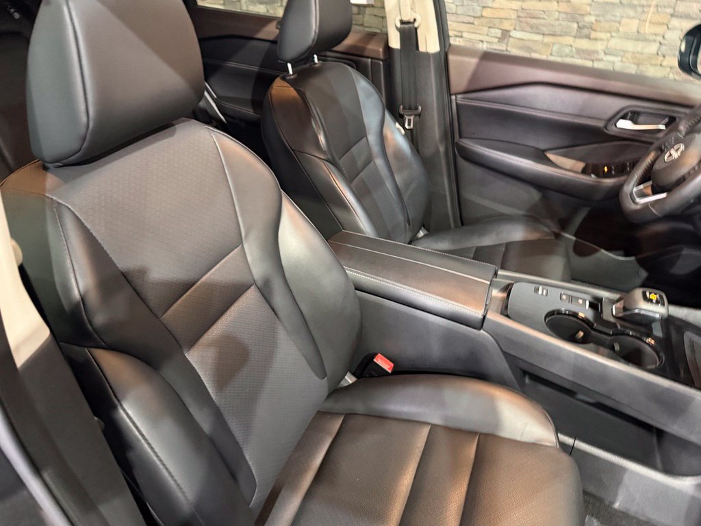 Certified 2023 Nissan Rogue SV w/ SV Premium B Package FWD image 30