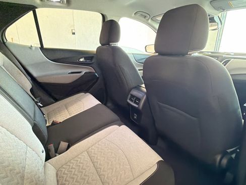 Used 2022 Chevrolet Equinox LT FWD image 29