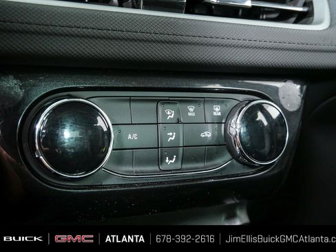 Used 2025 Chevrolet TrailBlazer LT AWD/4WD image 15