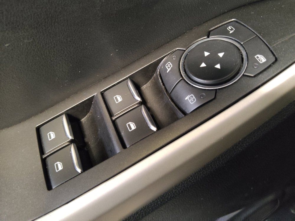 Used 2021 Ford Explorer Limited w/ Equipment Group 301A RWD image 27
