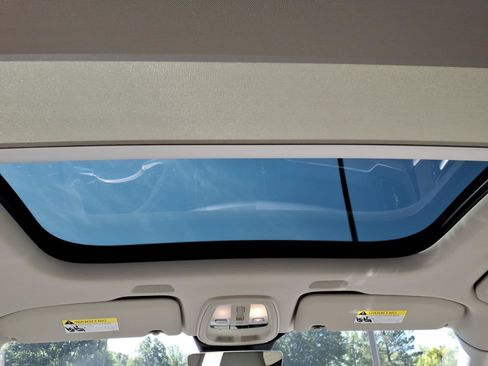 Certified 2024 Volvo XC60 B5 Plus w/ Protection Package Premier AWD/4WD image 16