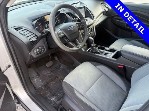 Used 2017 Ford Escape SE w/ Equipment Group 201A AWD/4WD image 37