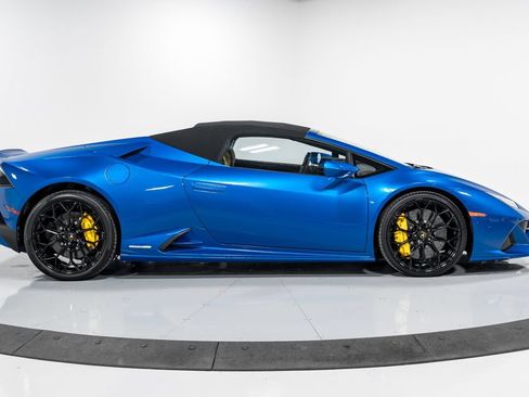 Used 2023 Lamborghini Huracan EVO AWD/4WD image 39