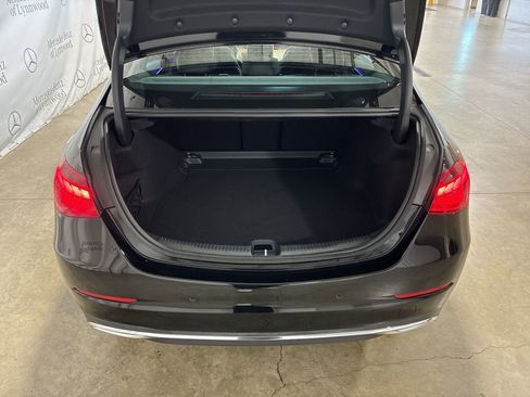 Used 2025 Mercedes-Benz C 300 4MATIC Sedan image 5